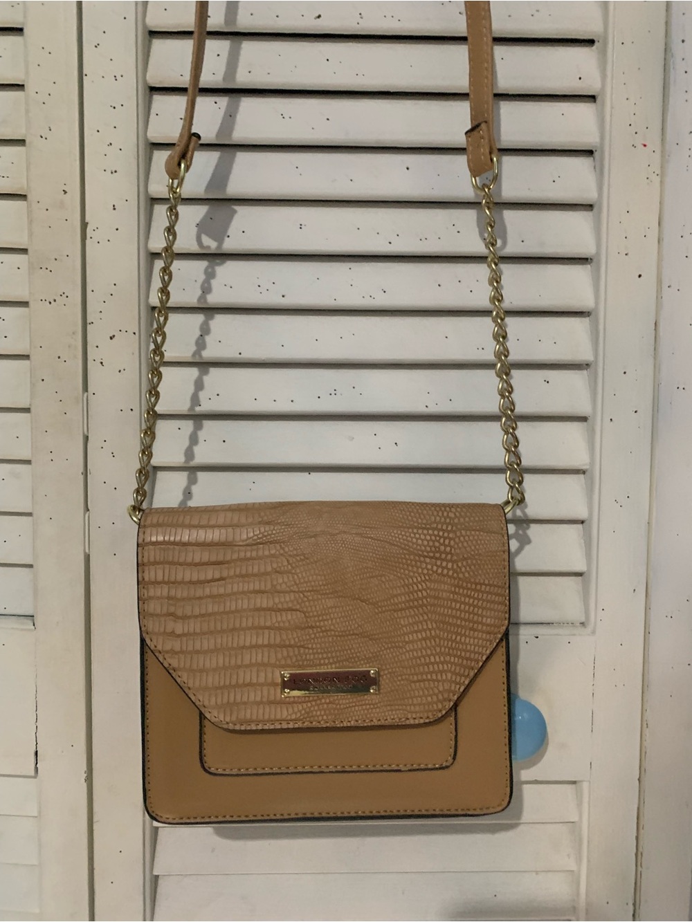 London Fog Tan Textured Crossbody Bag with Gold Chain & Croc Textured Flap
